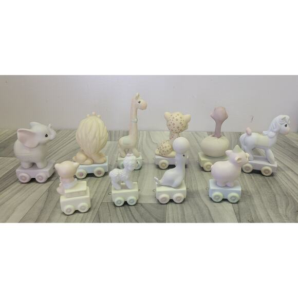 10 Precious Moments Birthday Animal Train - Picture 5 of 6